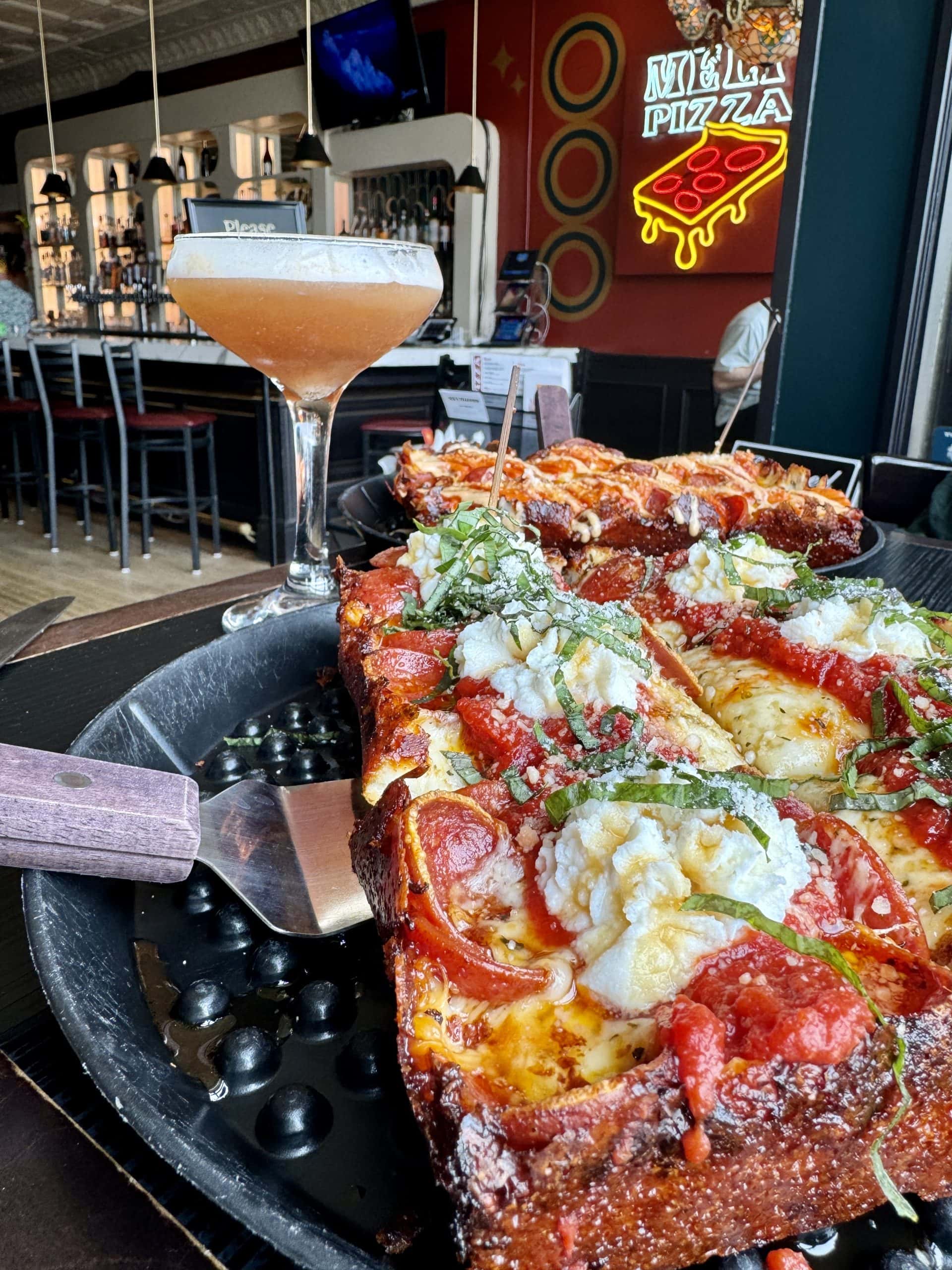 detroit-style pizza gluten free in stillwater, mn recommended for this Stillwater, MN overnight trip