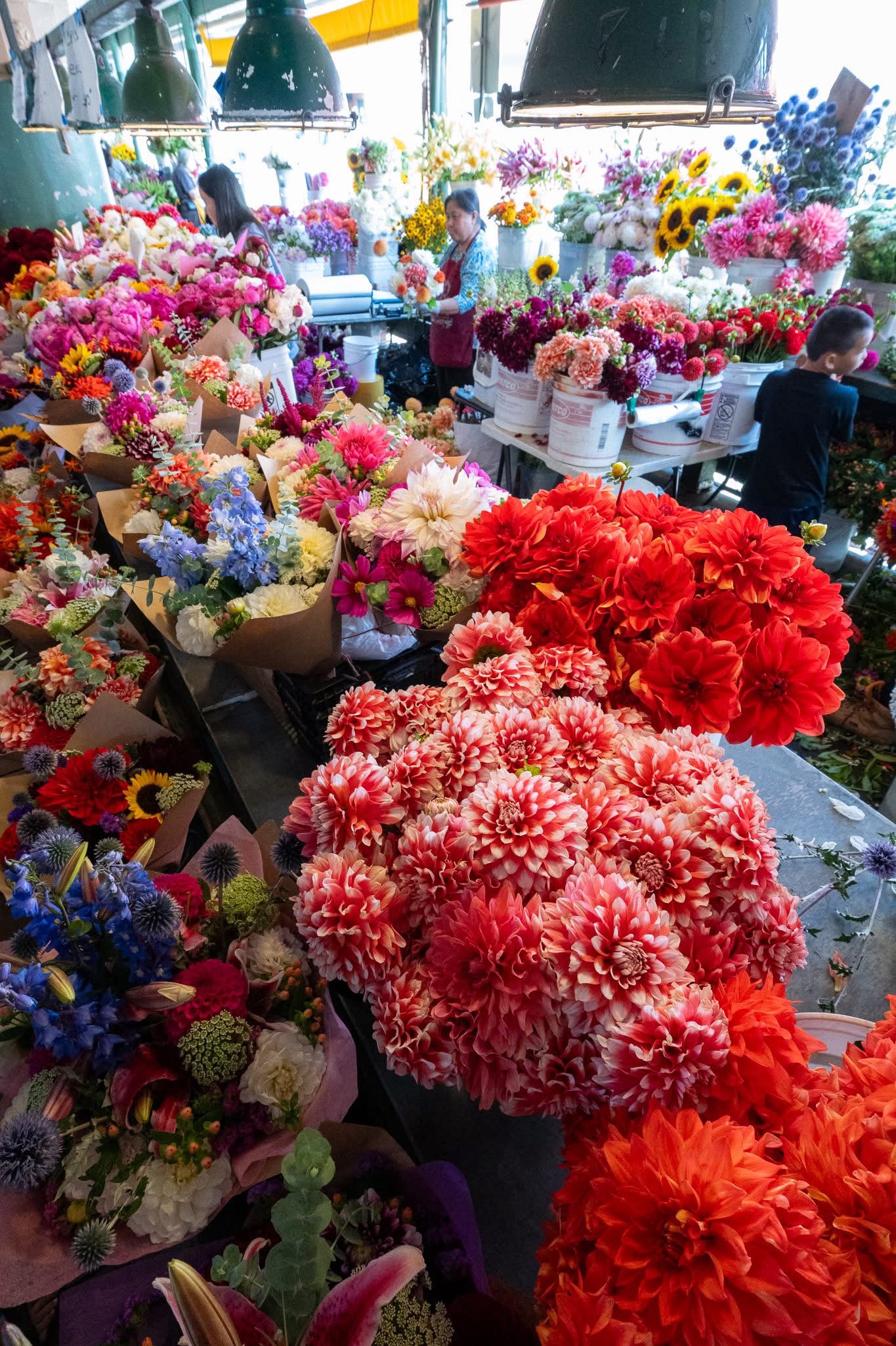 flowers at pike public market in seattle washington